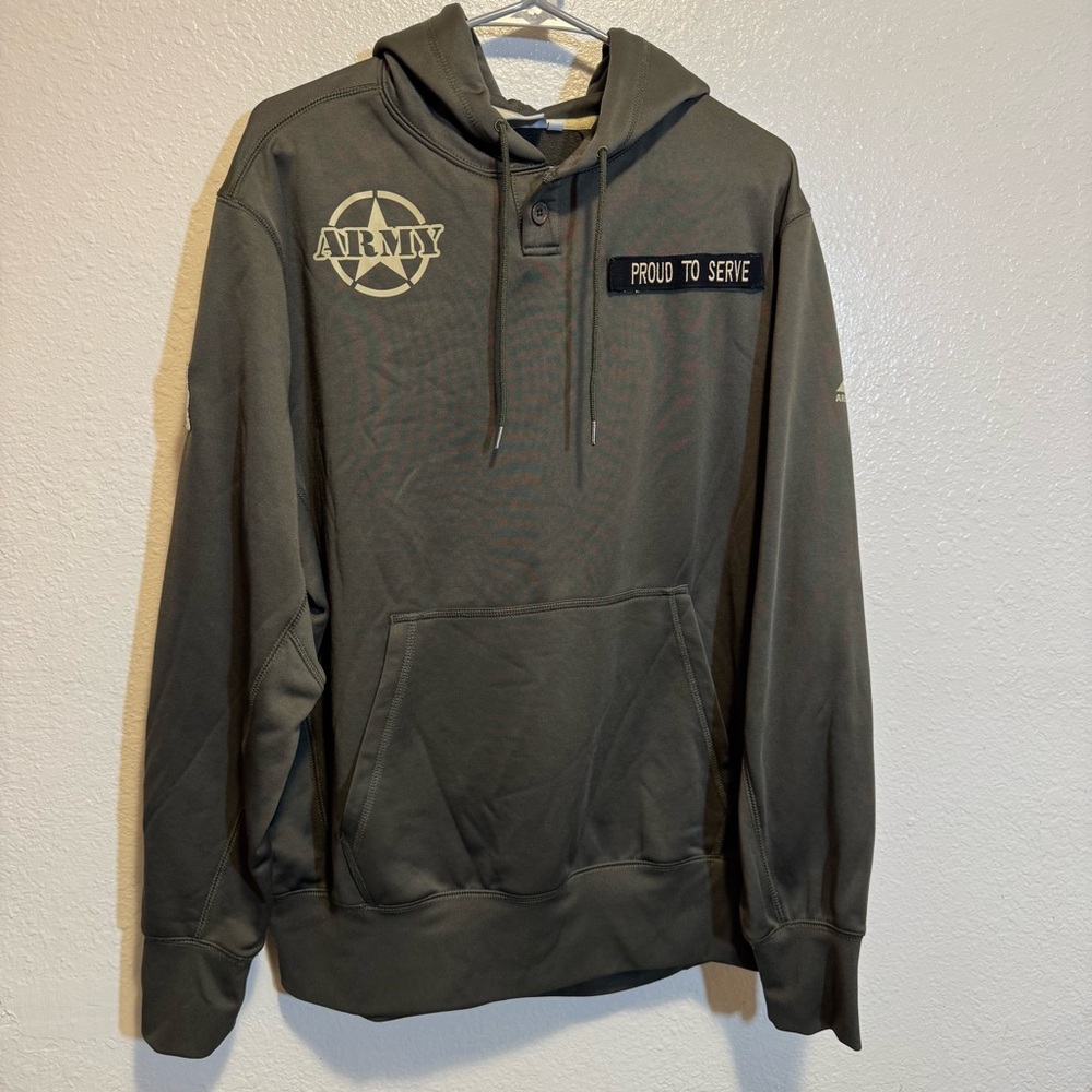 Army Performance Green Hoodie Pullover Proud to Serve Patch Size Large